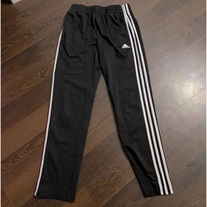 Adidas Boys Sweatpants / Joggers Loose Fit Blsck with 3 White Stripe Size Large